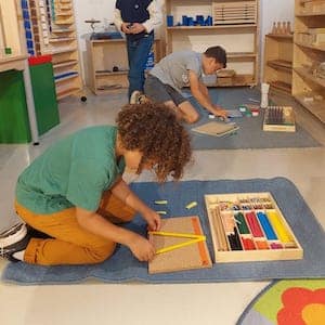 we love momes ecole montessori versailles classe primaire