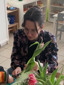 Sara DELANOUE educatrice montessori versailles