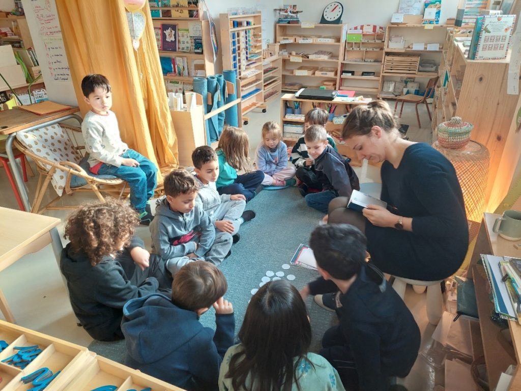 classe elementaire ecole montessori versailles