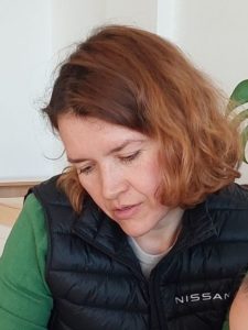 yulia educatrice montessori en presentation
