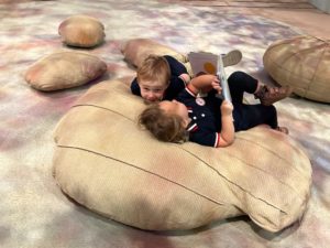 montessori maternelle visite musee paris lecture